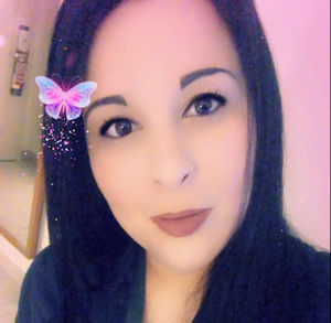 Meet your Posher, Yanell